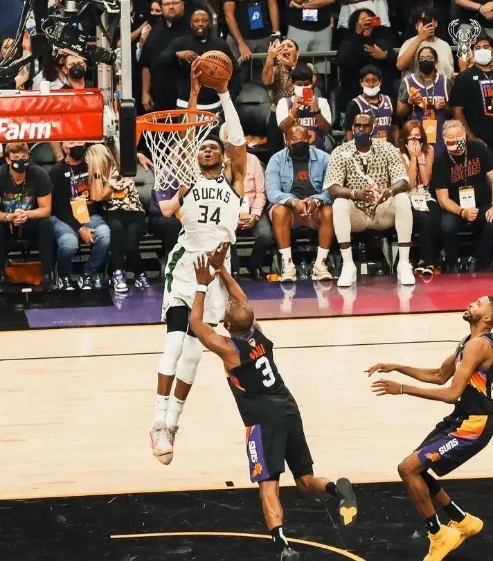 包含今晚体能课后,密尔沃基雄鹿主帅复盘备战NBA总决赛,媒体盛赞,赛程密集仍需轮换的词条爱游戏官网