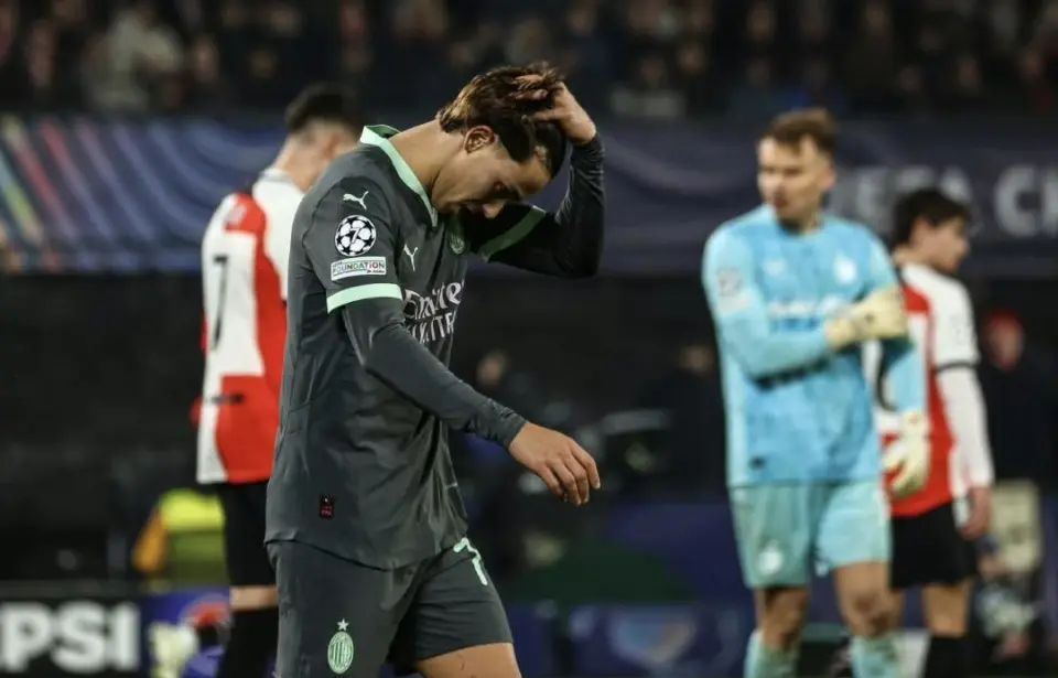 包含AC米兰迎荷甲关键赛，清晨回应争议，压力陡增，医务组通报恢复的词条爱游戏入口